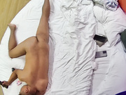 看这火热程度 应该是偷情没跑 大哥一进来就忍不住了 少妇也是欣喜得很 不是正常夫妻表现2